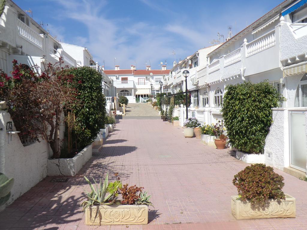 Casas Holiday - Playa la Mata 1 Torrevieja Exterior foto